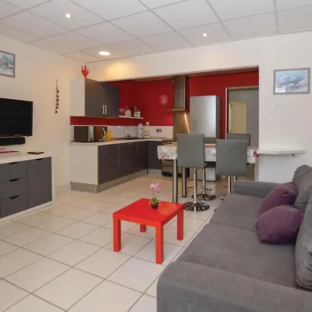 Апартаменты Beautiful In La Bourboule